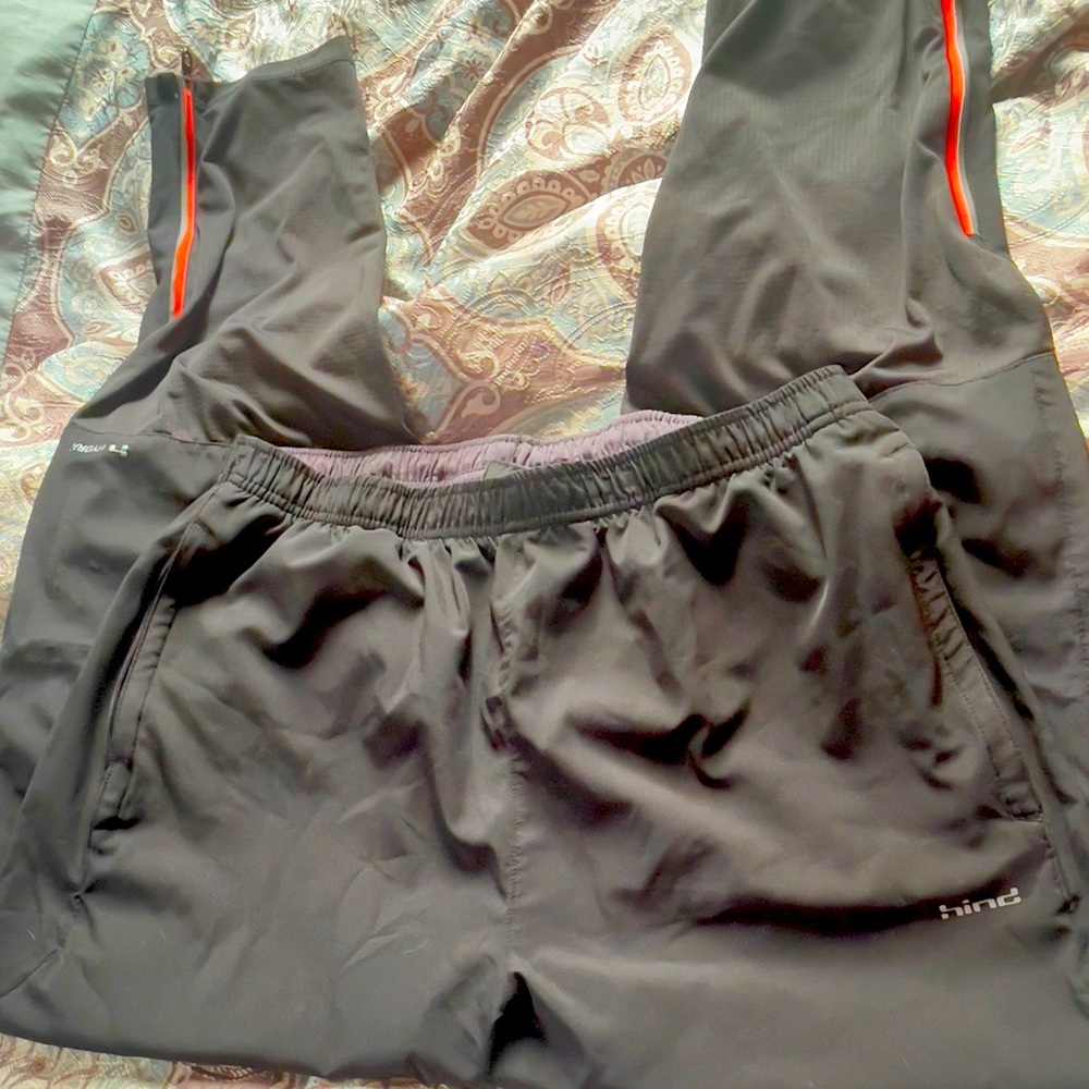 Hind pants